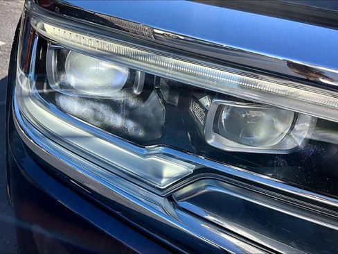 Used 2022 RAM 1500 Limited w/ Body-Colour Bumper Group image 31