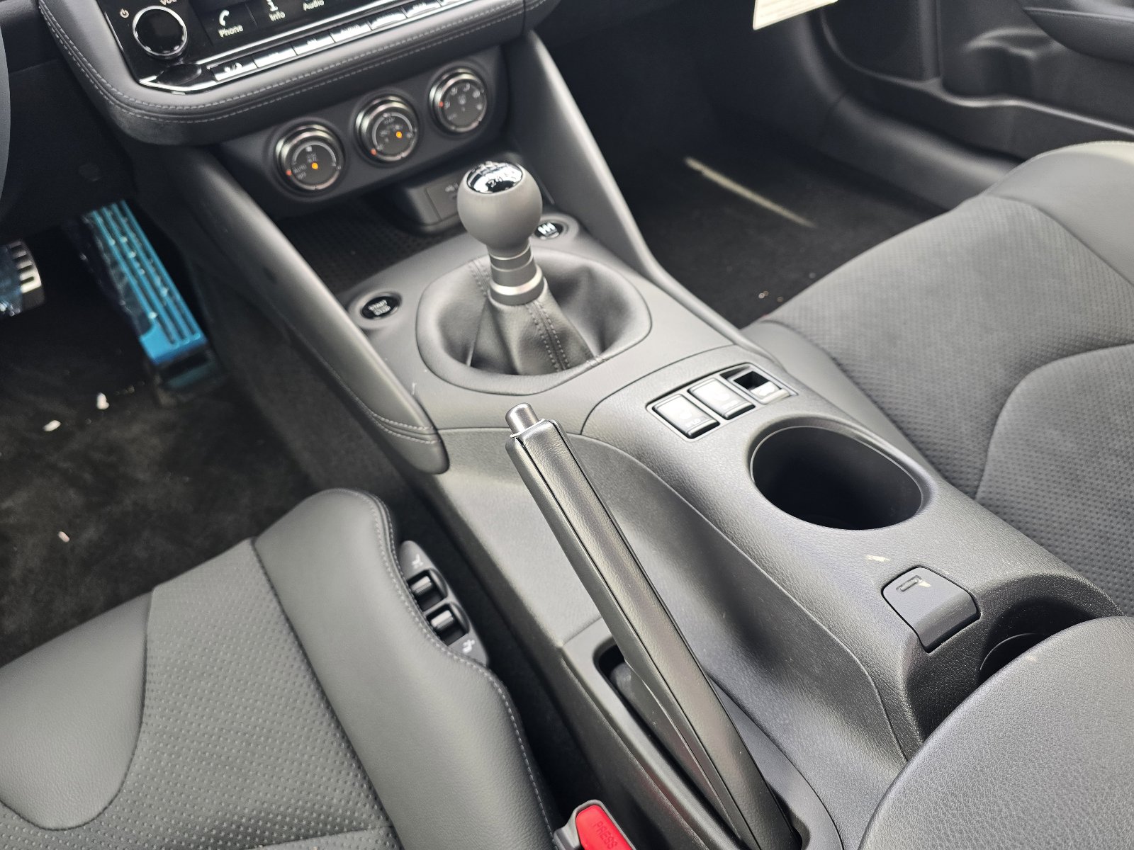 New 2026 Nissan Z Performance w/ Floor Mat Package RWD image 16