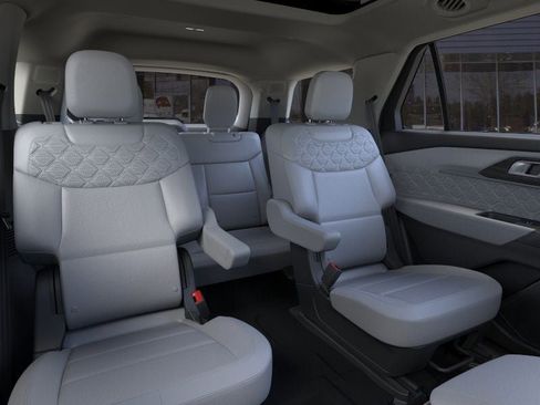 New 2026 Ford Explorer Platinum w/ LUX Leather Package image 11