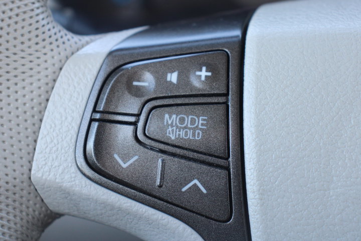 Used 2013 Toyota Sienna XLE FWD image 24