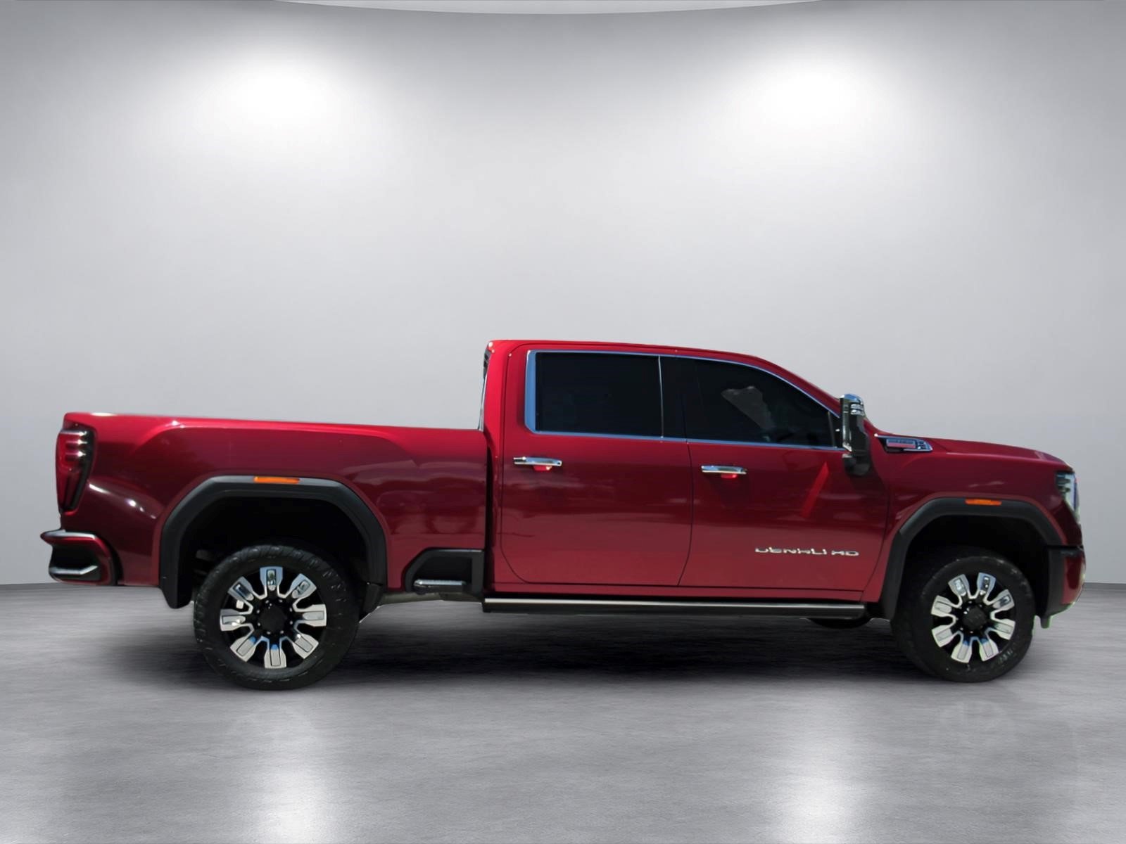 Used 2024 GMC Sierra 2500 Denali w/ Denali Reserve Package AWD/4WD image 2