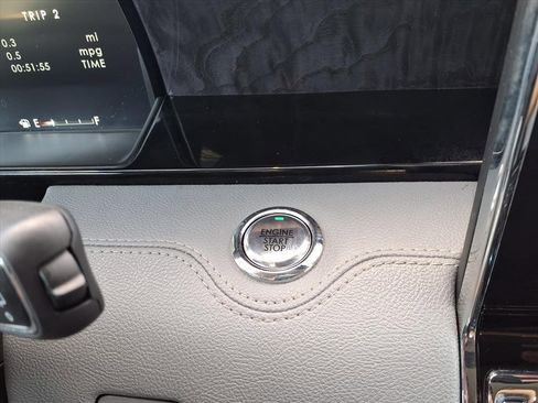 Used 2020 Lincoln Navigator Reserve w/ Luxury Package image 29