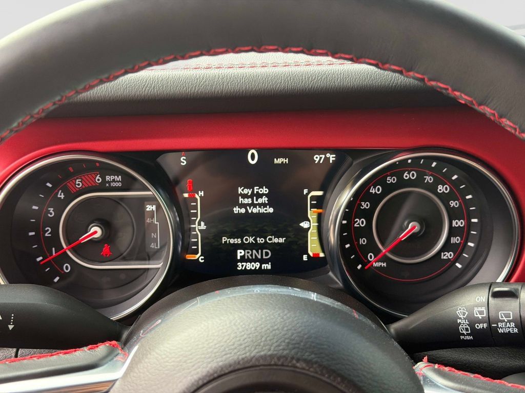 Used 2021 Jeep Wrangler Unlimited Rubicon AWD/4WD image 27