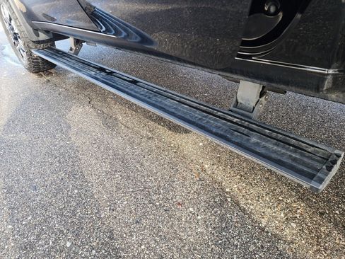 Used 2024 GMC Sierra 2500 Denali w/ Denali Reserve Package image 15