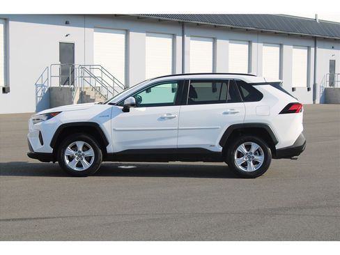 Used 2020 Toyota RAV4 LE w/ All Weather Liner Package image 2