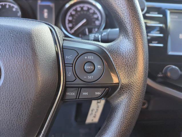 Used 2019 Toyota Camry LE FWD image 13