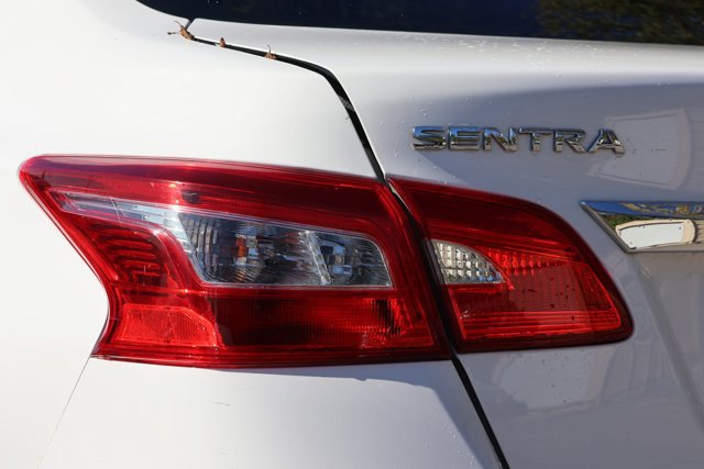 Used 2019 Nissan Sentra S FWD image 11