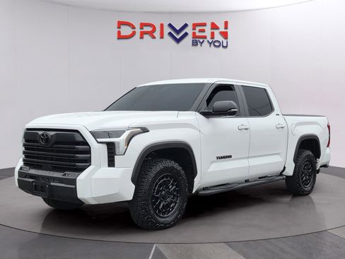 Used 2025 Toyota Tundra SR5 w/ SR5 Premium Package AWD/4WD image 1