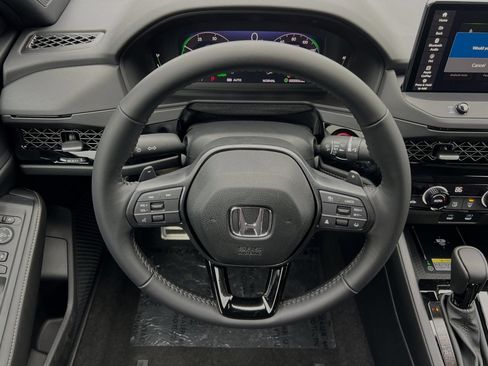 Used 2025 Honda Accord Sport image 13