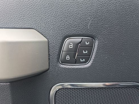 Used 2022 Ford F250 Lariat w/ Lariat Ultimate Package image 28