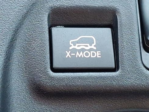 Used 2022 Subaru Crosstrek 2.5i Limited w/ Moonroof Package 1 image 24