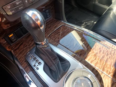 Used 2017 Nissan Armada SL w/ Technology Package image 24