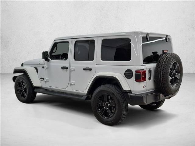 Used 2022 Jeep Wrangler Unlimited Sahara AWD/4WD image 6