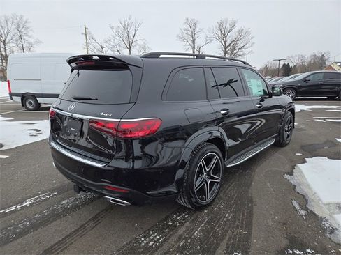 New 2026 Mercedes-Benz GLS 450 4MATIC image 3