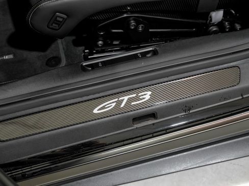 Used 2022 Porsche 911 GT3 image 35