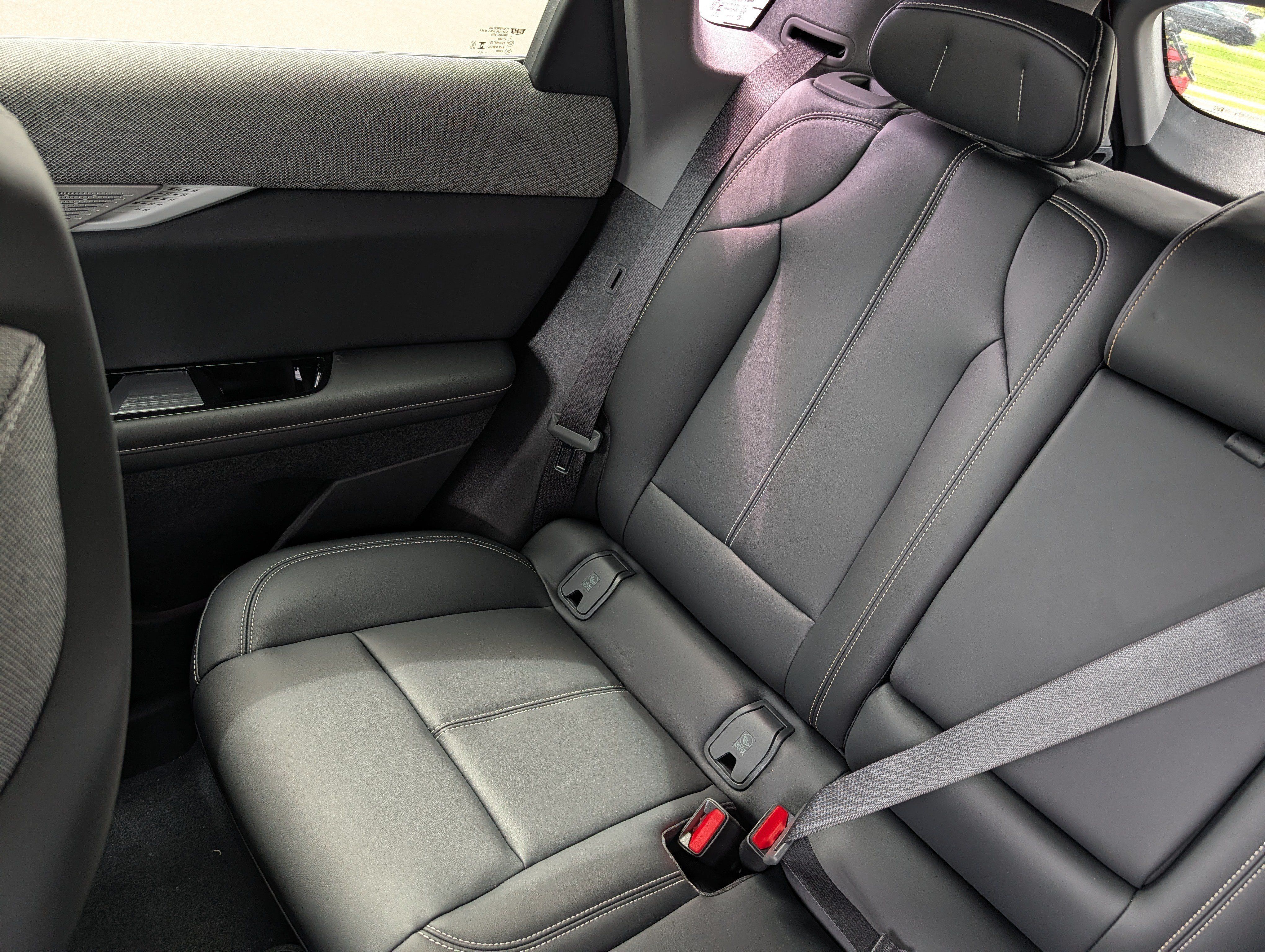 Used 2026 Cadillac Optiq Sport 1 w/ LPO, Floor Liner Package AWD/4WD image 14