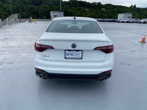 Used 2023 Volkswagen Jetta GLI Autobahn FWD image 7