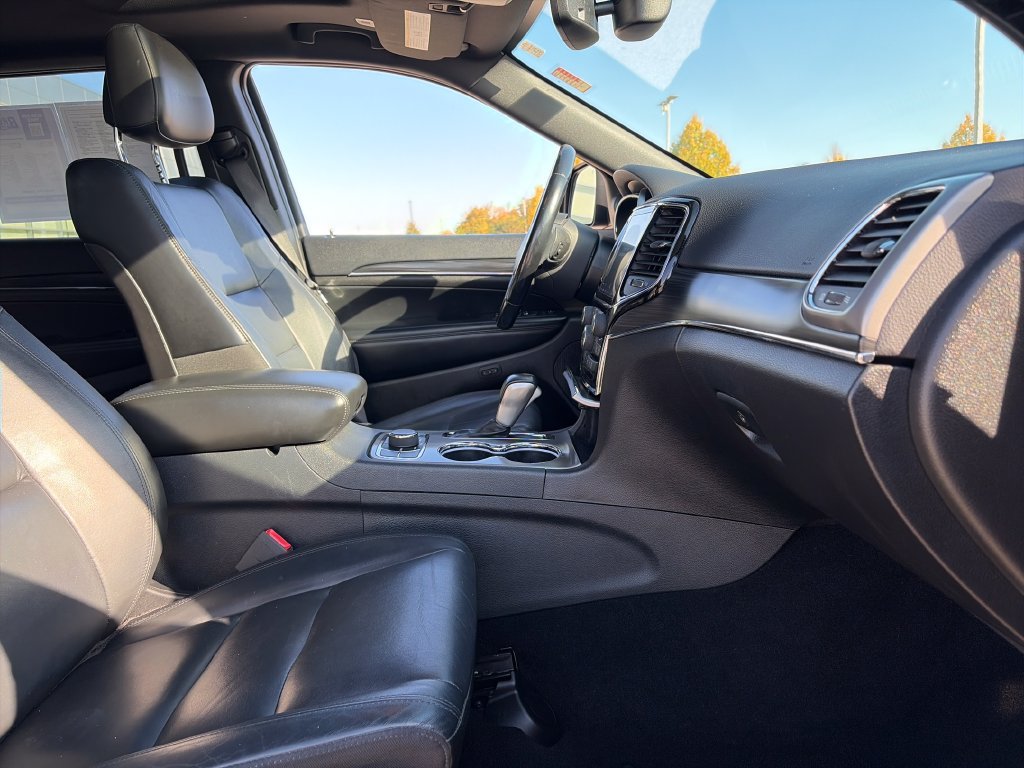 Used 2020 Jeep Grand Cherokee Limited AWD/4WD image 11