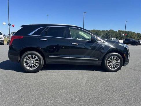 Used 2017 Cadillac XT5 Luxury w/ Driver Awareness Package image 4