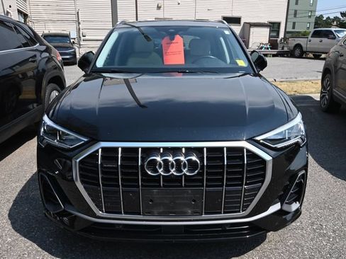 Used 2022 Audi Q3 2.0T Premium Plus AWD/4WD image 2