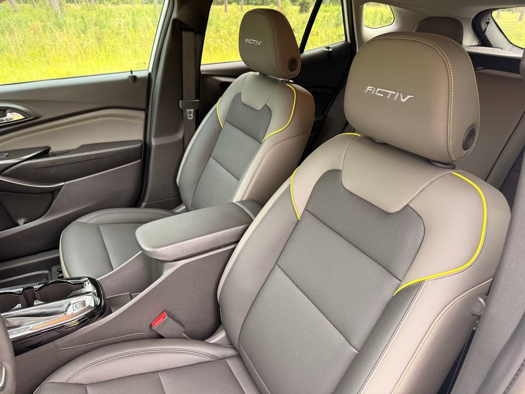 New 2026 Chevrolet Trax ACTIV w/ Driver Confidence Package FWD image 12