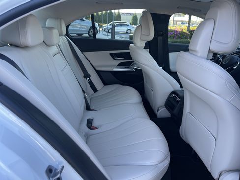 Certified 2024 Mercedes-Benz E 350 4MATIC Sedan image 33