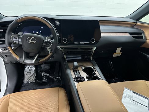 New 2026 Lexus RX 450h AWD image 18