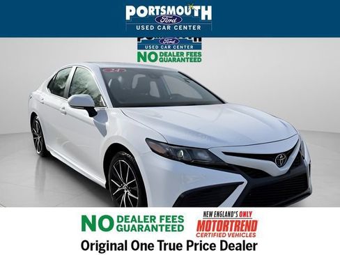 Used 2024 Toyota Camry SE image 21