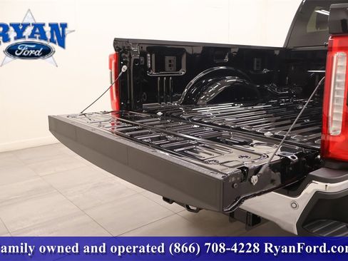 New 2026 Ford F250 Lariat w/ FX4 Off-Road Package image 5