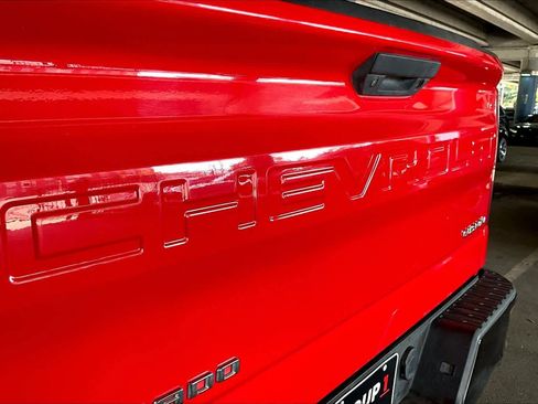 Used 2019 Chevrolet Silverado 1500 Custom Trail Boss image 30