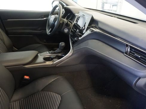 Used 2023 Toyota Camry SE FWD image 21