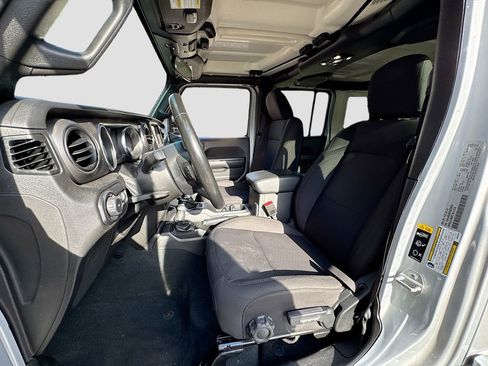 Used 2022 Jeep Wrangler Unlimited Sport AWD/4WD image 23