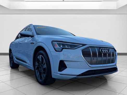 Used 2021 Audi e-tron Premium image 8