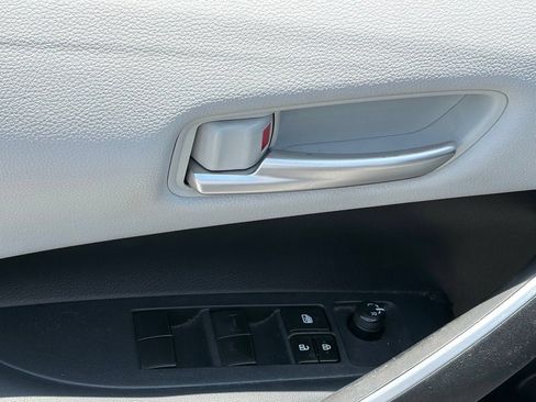 Used 2021 Toyota Corolla SE w/ Carpet Mat Package (TMS) FWD image 6
