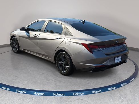 Used 2023 Hyundai Elantra SEL FWD image 8