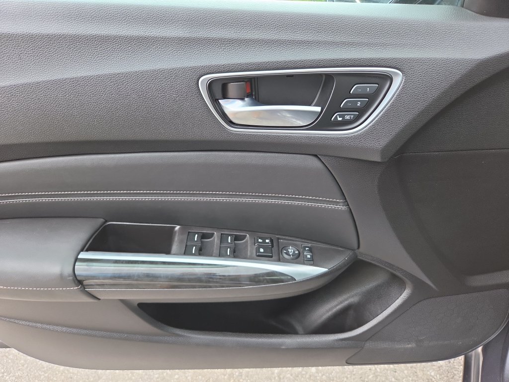 Used 2020 Acura TLX w/ Technology Package FWD image 17