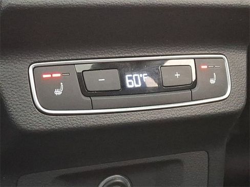 Used 2018 Audi Q5 2.0T Premium Plus w/ Premium Plus Package image 14