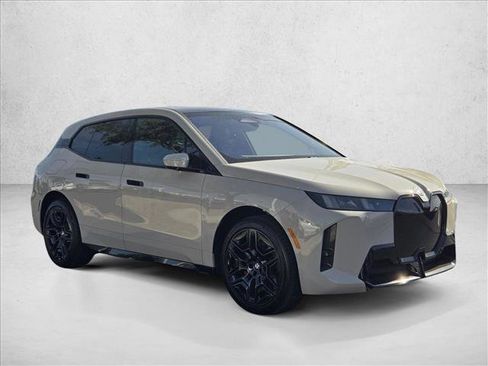 New 2026 BMW iX xDrive60 w/ M Sport Package AWD/4WD image 7