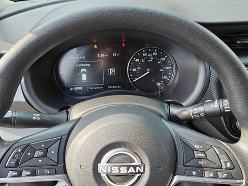 Used 2024 Nissan Kicks SV image 18