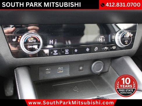 Used 2022 Mitsubishi Outlander SE image 26