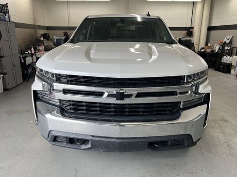 Used 2019 Chevrolet Silverado 1500 LT w/ All-Star Edition image 4