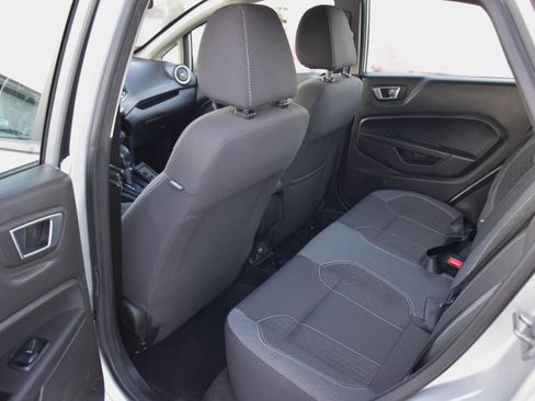 Used 2014 Ford Fiesta SE w/ Equipment Group 201A image 10