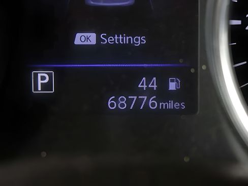 Used 2020 Nissan Rogue SV w/ Premium Package FWD image 31