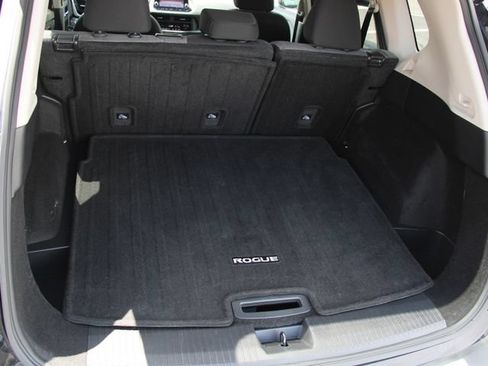 Certified 2023 Nissan Rogue SV AWD/4WD image 12