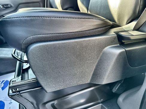 New 2026 Ford Transit 250 148 Medium Roof w/ Load Area Protection Package image 13