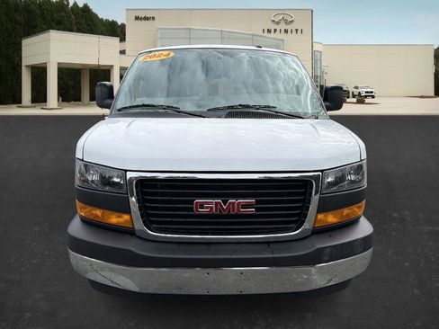 Used 2024 GMC Savana 2500 w/ Driver Convenience Package image 2