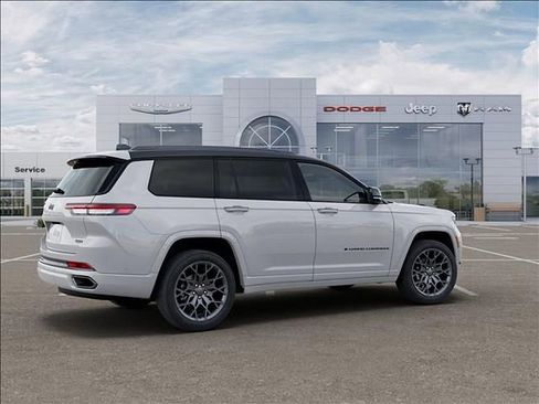 New 2025 Jeep Grand Cherokee L Summit AWD/4WD image 4