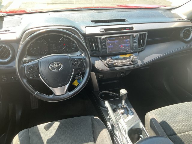 Used 2017 Toyota RAV4 XLE w/ Carpet Mat Package AWD/4WD image 13
