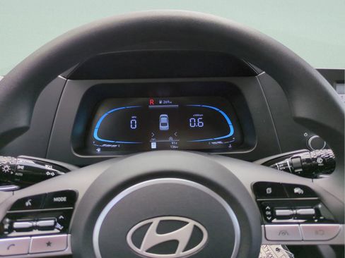 New 2025 Hyundai Elantra SE FWD image 34