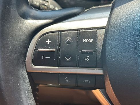 Used 2022 Lexus GX 460 Premium w/ Premium Package AWD/4WD image 25